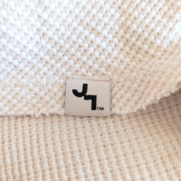 NWT Joy Lab Cream Waffle Knit Thumbhole Top XL - Picture 5 of 13